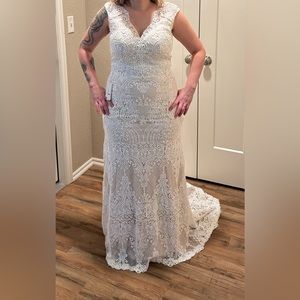 Liposa boho style wedding dress size 8